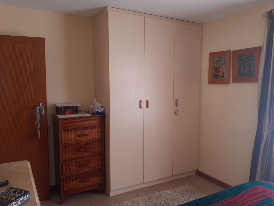 To Let 2 Bedroom Property for Rent in Wavecrest Eastern Cape